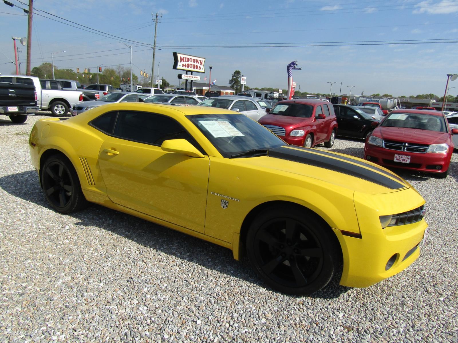 2010 YELLOW /Black Chevrolet Camaro LT1 Coupe (2G1FB1EVXA9) with an 3.6L V6 DOHC 24V engine, Automatic transmission, located at 15016 S Hwy 231, Midland City, AL, 36350, (334) 983-3001, 31.306210, -85.495277 - Photo #0